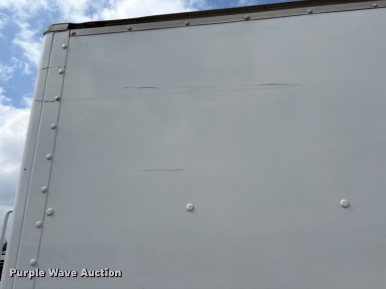 image for item YA1873 2005 Ford E350 box truck