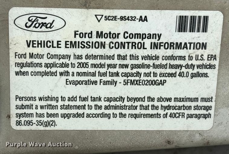 image for item YA1873 2005 Ford E350 box truck