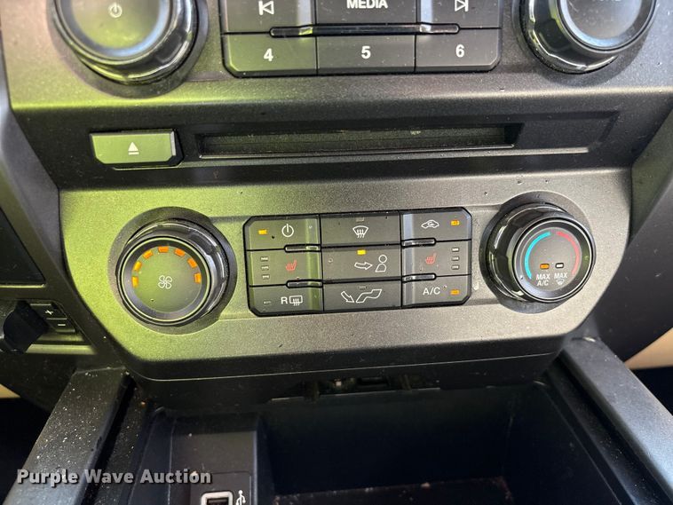 image for item YA1874 2018 Ford F150 Crew Cab pickup truck