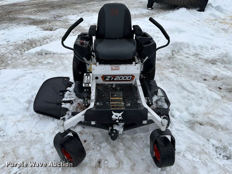 image for item YA2084 Bobcat ZT2000 ZTR lawn mower