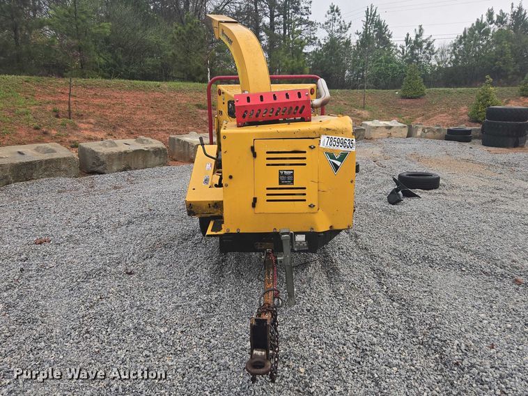 image for item YA2679 2015 Vermeer BC1000XL wood chipper