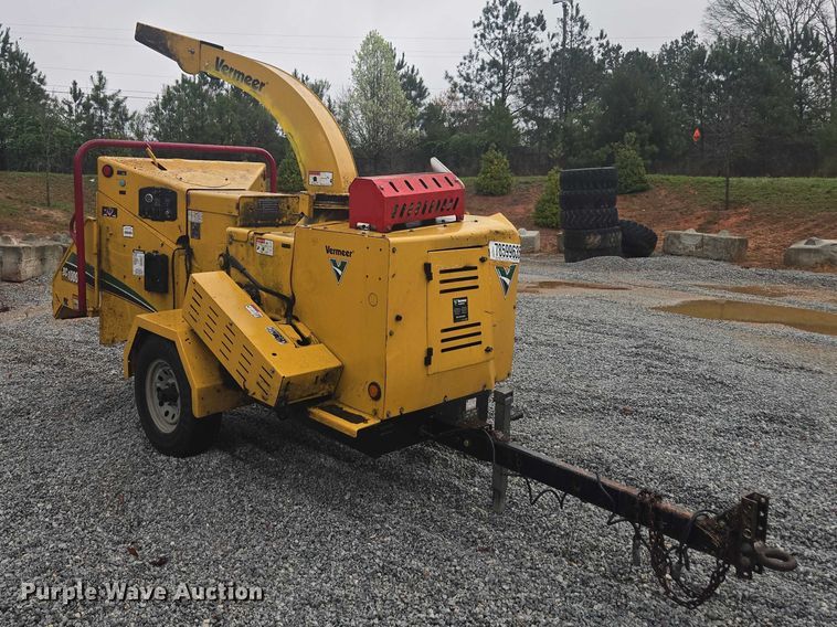 image for item YA2679 2015 Vermeer BC1000XL wood chipper