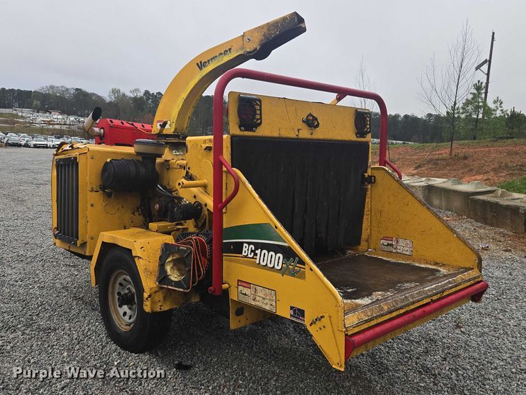 image for item YA2679 2015 Vermeer BC1000XL wood chipper