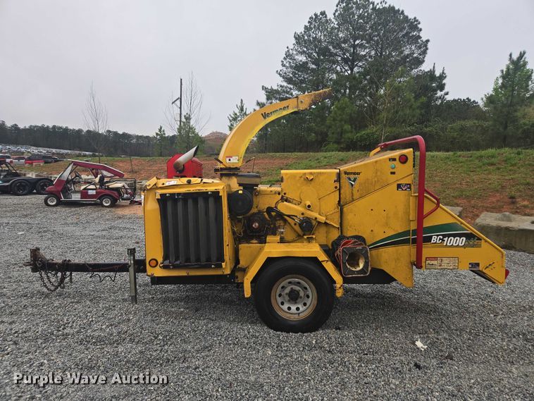 image for item YA2679 2015 Vermeer BC1000XL wood chipper
