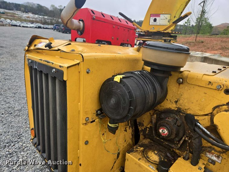 image for item YA2679 2015 Vermeer BC1000XL wood chipper