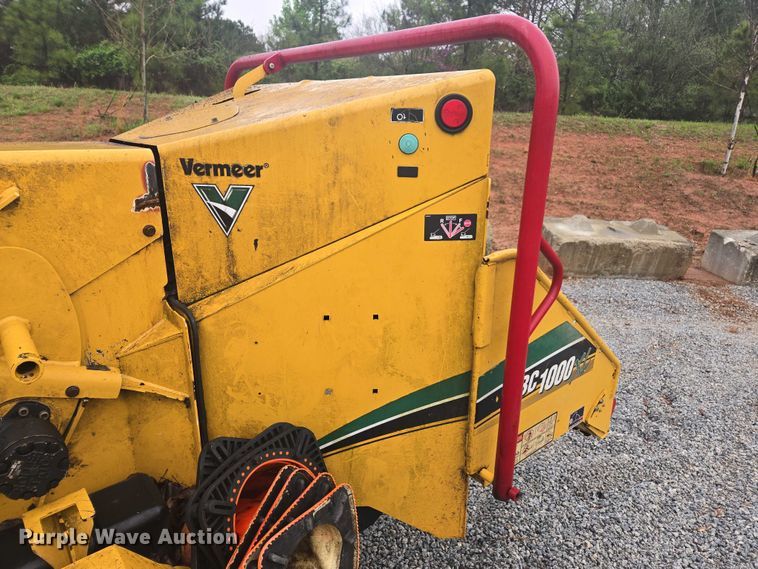image for item YA2679 2015 Vermeer BC1000XL wood chipper