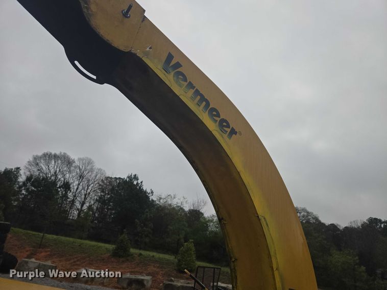 image for item YA2679 2015 Vermeer BC1000XL wood chipper