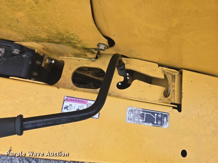 image for item YA2679 2015 Vermeer BC1000XL wood chipper