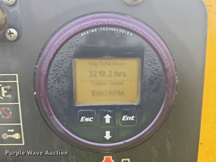 image for item YA2679 2015 Vermeer BC1000XL wood chipper