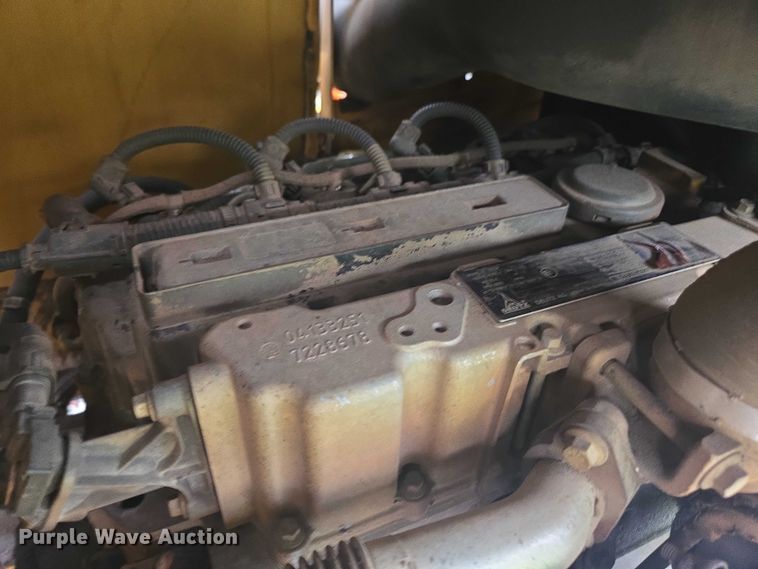 image for item YA2679 2015 Vermeer BC1000XL wood chipper