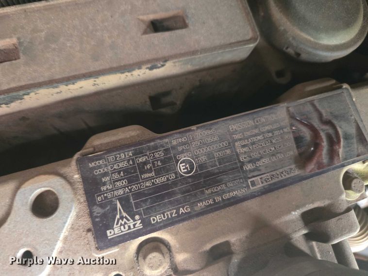 image for item YA2679 2015 Vermeer BC1000XL wood chipper