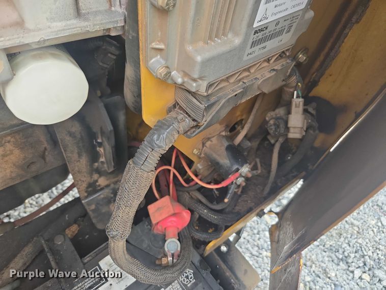 image for item YA2679 2015 Vermeer BC1000XL wood chipper