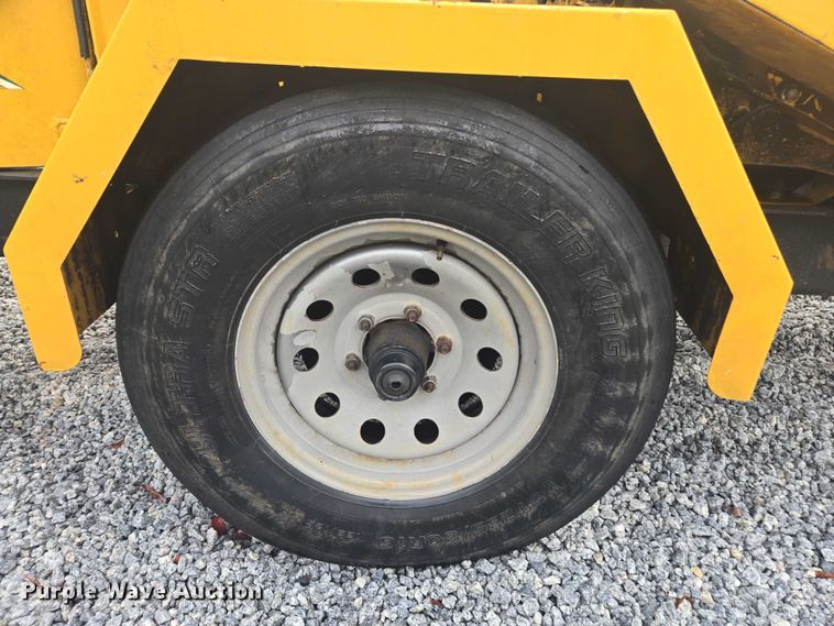 image for item YA2679 2015 Vermeer BC1000XL wood chipper