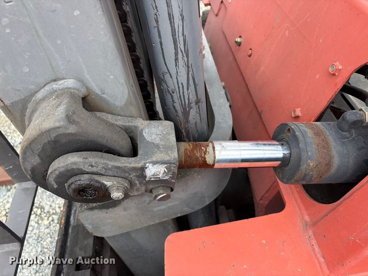 image for item YA2692 2004 Nissan F04B40V forklift