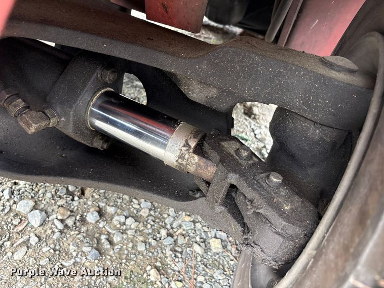 image for item YA2692 2004 Nissan F04B40V forklift