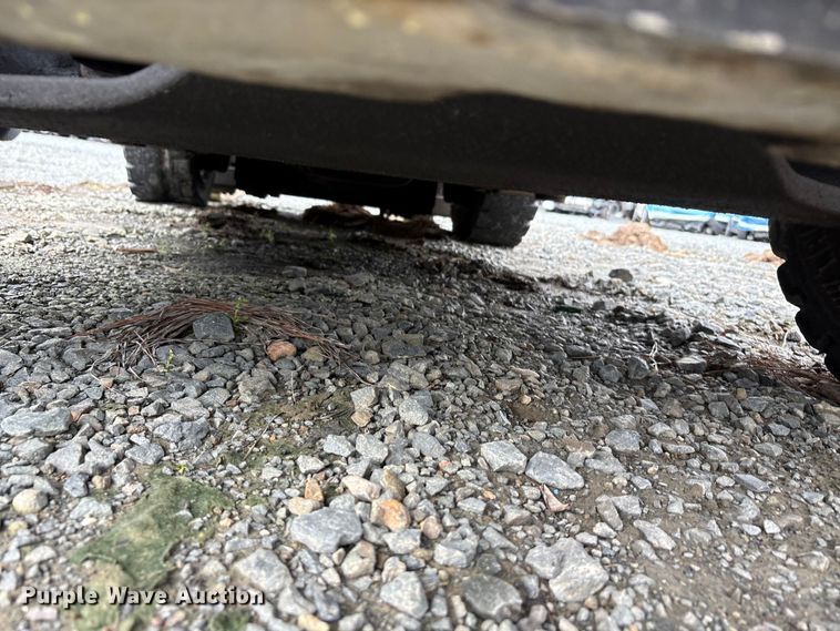 image for item YA2692 2004 Nissan F04B40V forklift