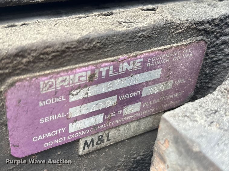 image for item YA2692 2004 Nissan F04B40V forklift