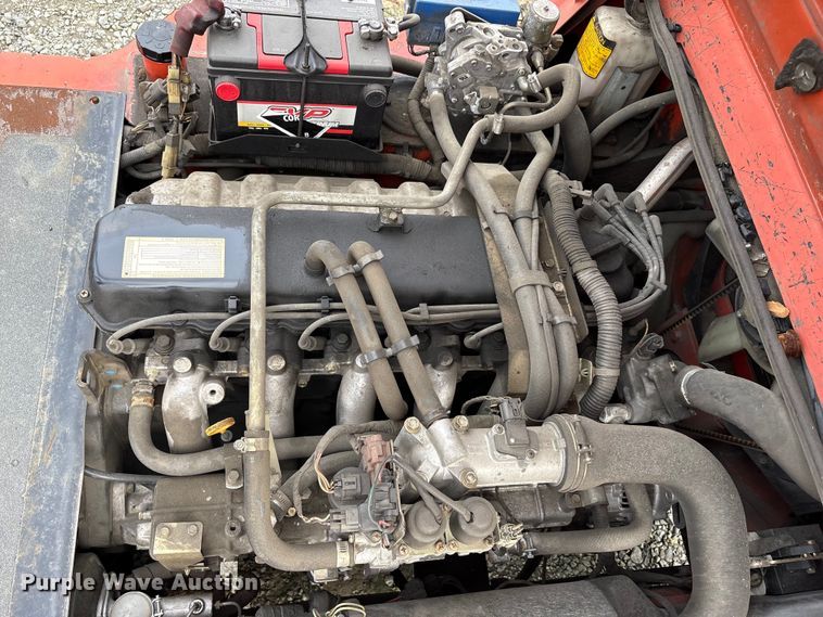 image for item YA2692 2004 Nissan F04B40V forklift