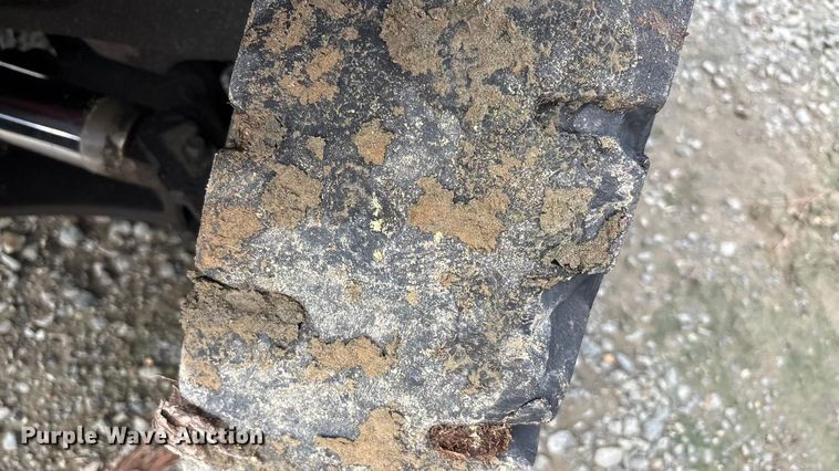 image for item YA2692 2004 Nissan F04B40V forklift