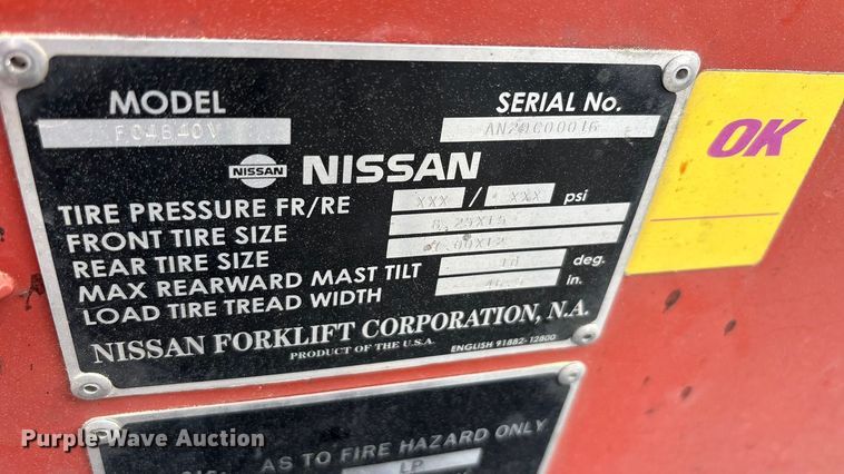 image for item YA2692 2004 Nissan F04B40V forklift