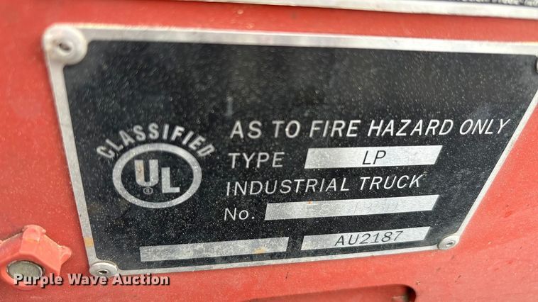 image for item YA2692 2004 Nissan F04B40V forklift