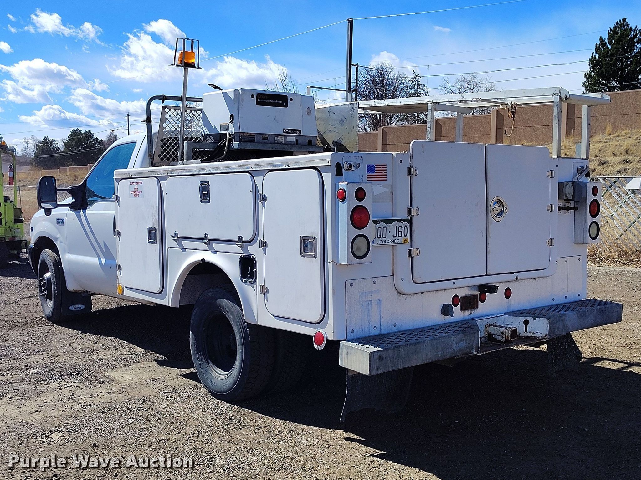 2003 Ford F350 Super Duty XL utility bed pickup truck in Thornton