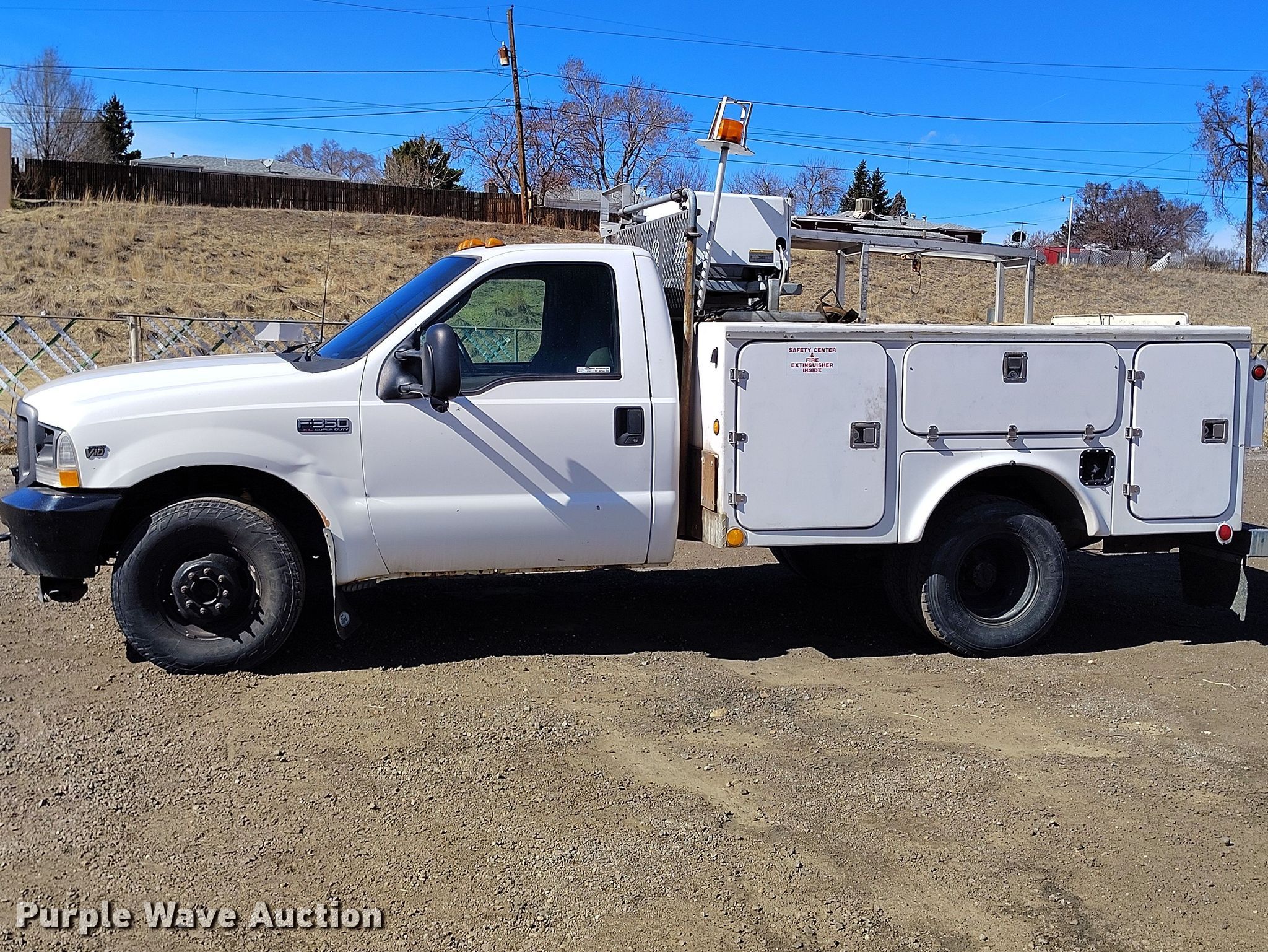 2003 Ford F350 Super Duty XL utility bed pickup truck in Thornton
