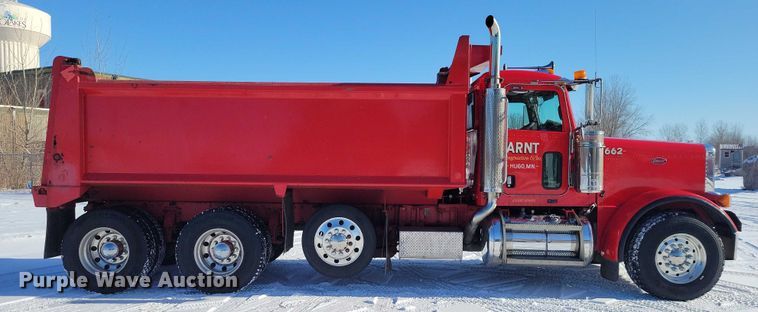 image for item EA2814 2007 Peterbilt 379 dump truck