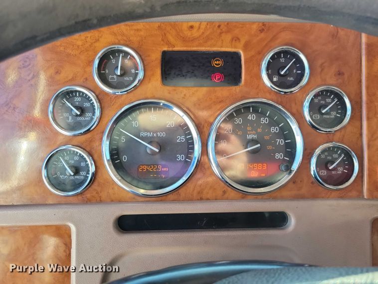 image for item EA2814 2007 Peterbilt 379 dump truck