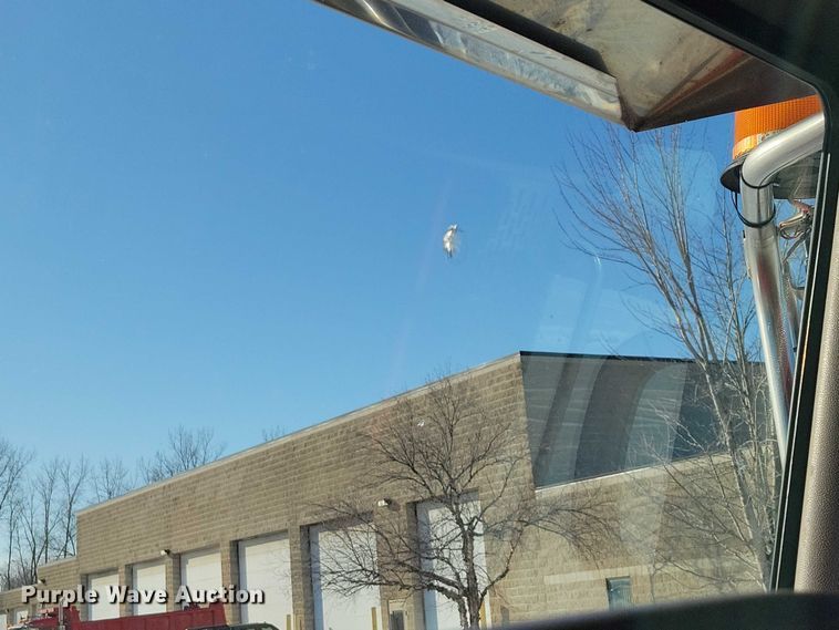 image for item EA2814 2007 Peterbilt 379 dump truck