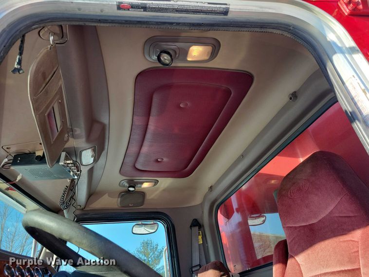 image for item EA2814 2007 Peterbilt 379 dump truck