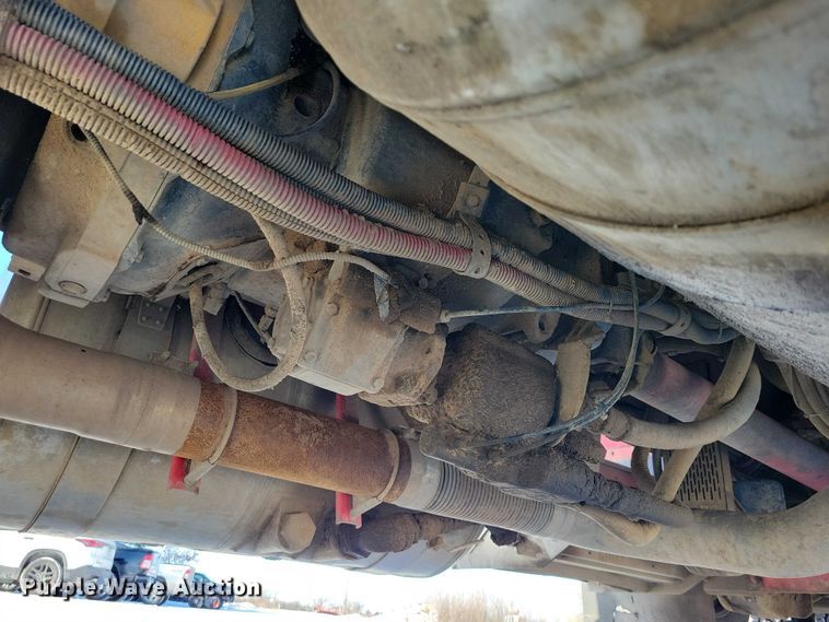 image for item EA2814 2007 Peterbilt 379 dump truck