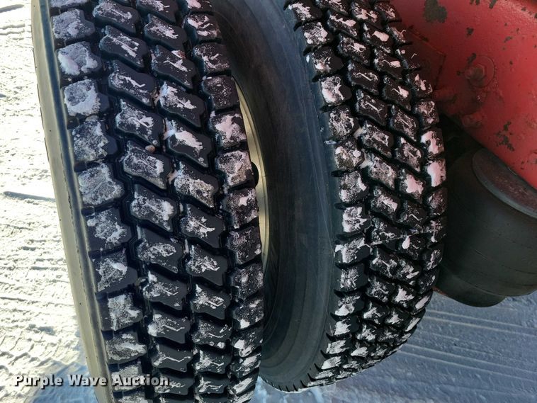 image for item EA2814 2007 Peterbilt 379 dump truck