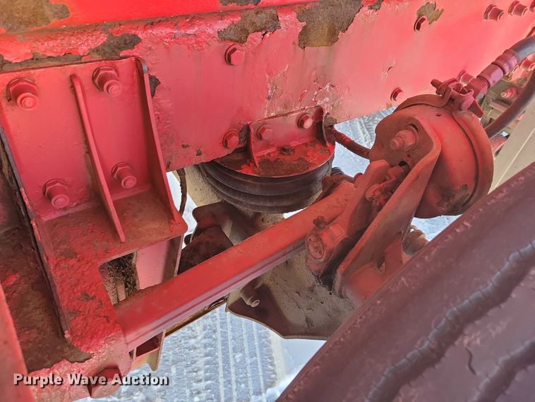 image for item EA2814 2007 Peterbilt 379 dump truck