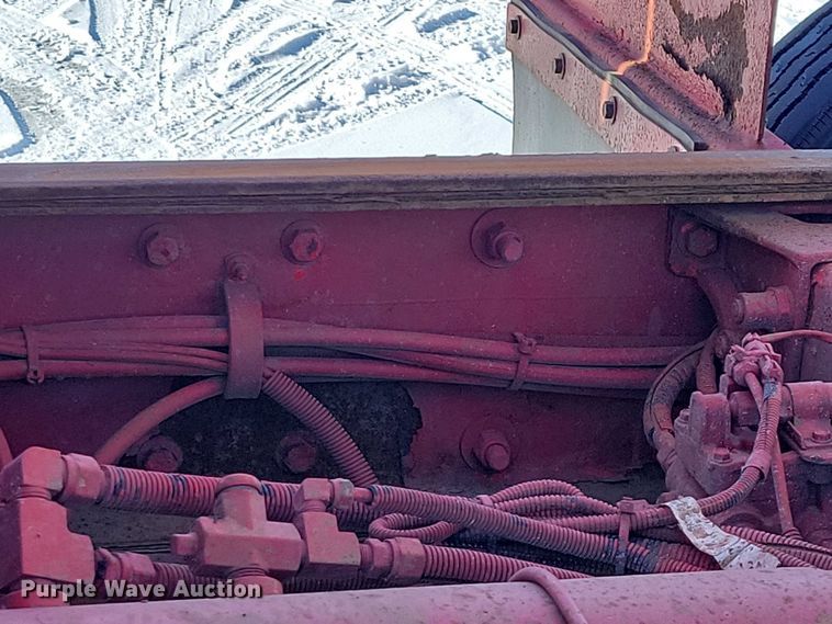 image for item EA2814 2007 Peterbilt 379 dump truck