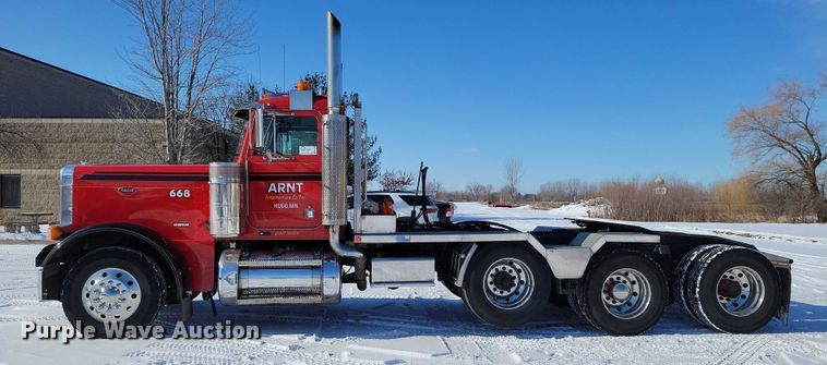 image for item EA2815 2005 Peterbilt 379 semi truck