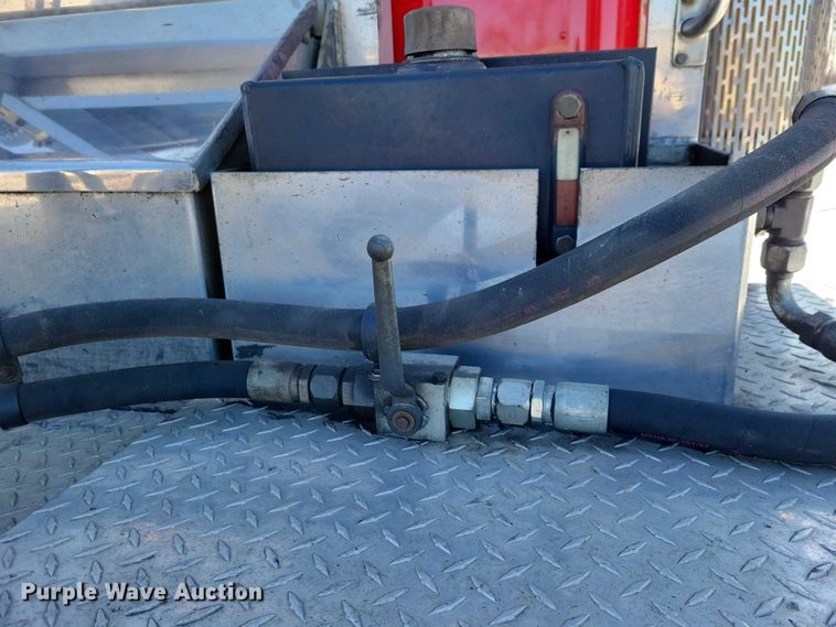 image for item EA2815 2005 Peterbilt 379 semi truck