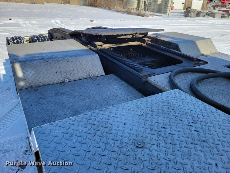 image for item EA2815 2005 Peterbilt 379 semi truck