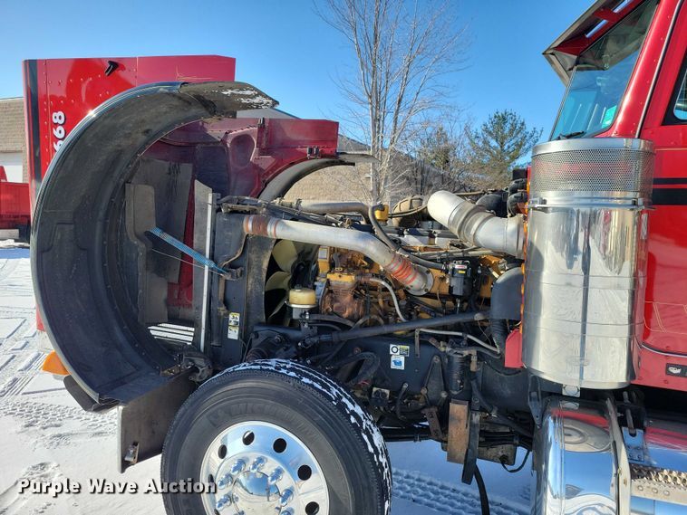 image for item EA2815 2005 Peterbilt 379 semi truck