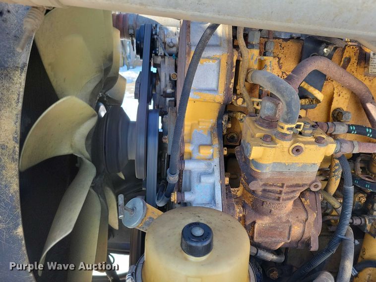 image for item EA2815 2005 Peterbilt 379 semi truck