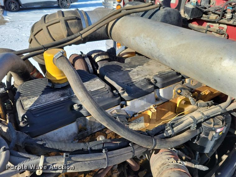 image for item EA2815 2005 Peterbilt 379 semi truck