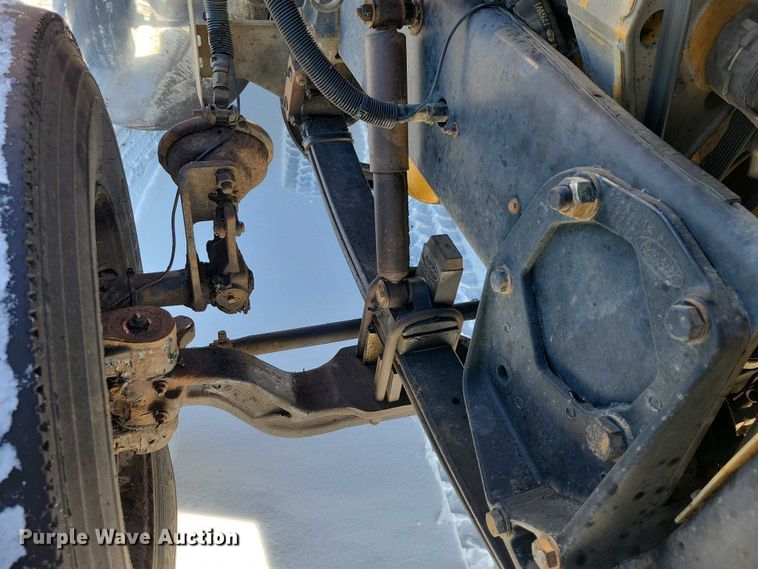 image for item EA2815 2005 Peterbilt 379 semi truck