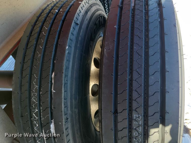 image for item EA2817 2019 Mac Mac Trailer Manufacturing end dump trailer