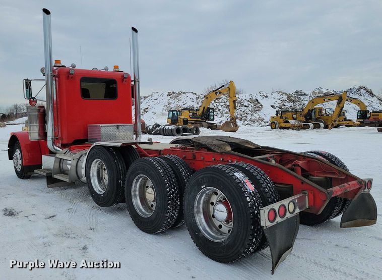image for item EA2818 1987 Peterbilt 379 semi truck
