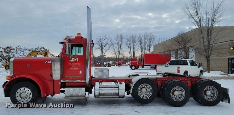 image for item EA2818 1987 Peterbilt 379 semi truck