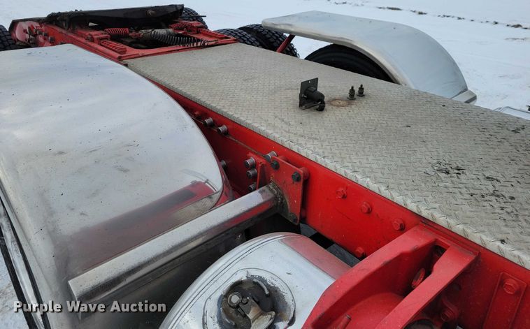 image for item EA2818 1987 Peterbilt 379 semi truck