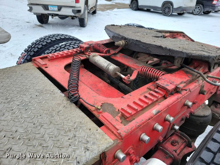 image for item EA2818 1987 Peterbilt 379 semi truck