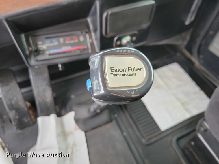 image for item EA2818 1987 Peterbilt 379 semi truck