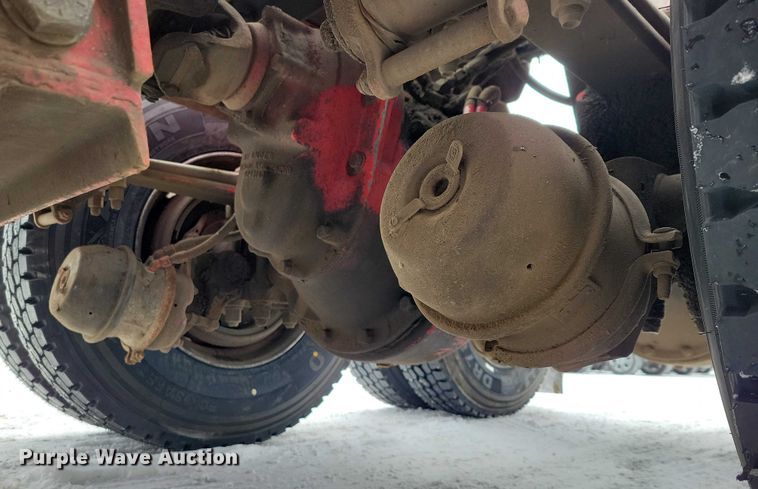 image for item EA2818 1987 Peterbilt 379 semi truck