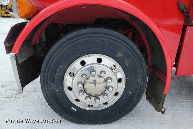 image for item EA2818 1987 Peterbilt 379 semi truck